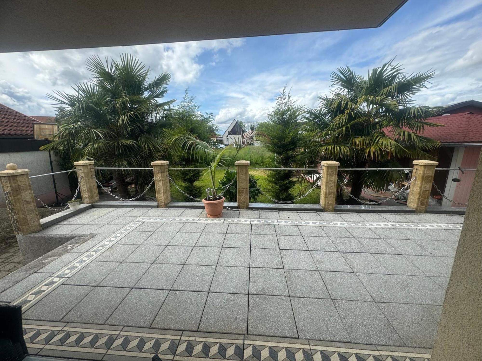 Sunshine Fewo Rust Luaran gambar